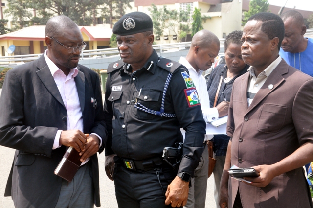 Akinreti, left, interacting with RRS commander, ACP Tunji Disu as Odifa looks on in a recent picture