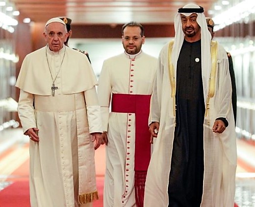 Pope Francis is welcomed by Abu Dhabi’s Crown Prince Sheikh Mohammed bin Zayed al-Nahyan upon his arrival at Abu Dhabi International Airport in the UAE capital on February 3, 2019