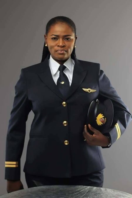 Adeola Ogunmola Sowemimo: Nigerian female pilot with Qatar Airways