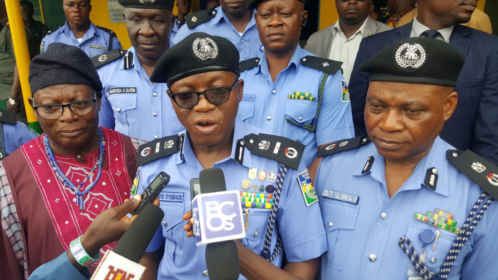 Photo: IGP Adamu Upgrades Ilora Police Station in Oyo State - Newsmakers