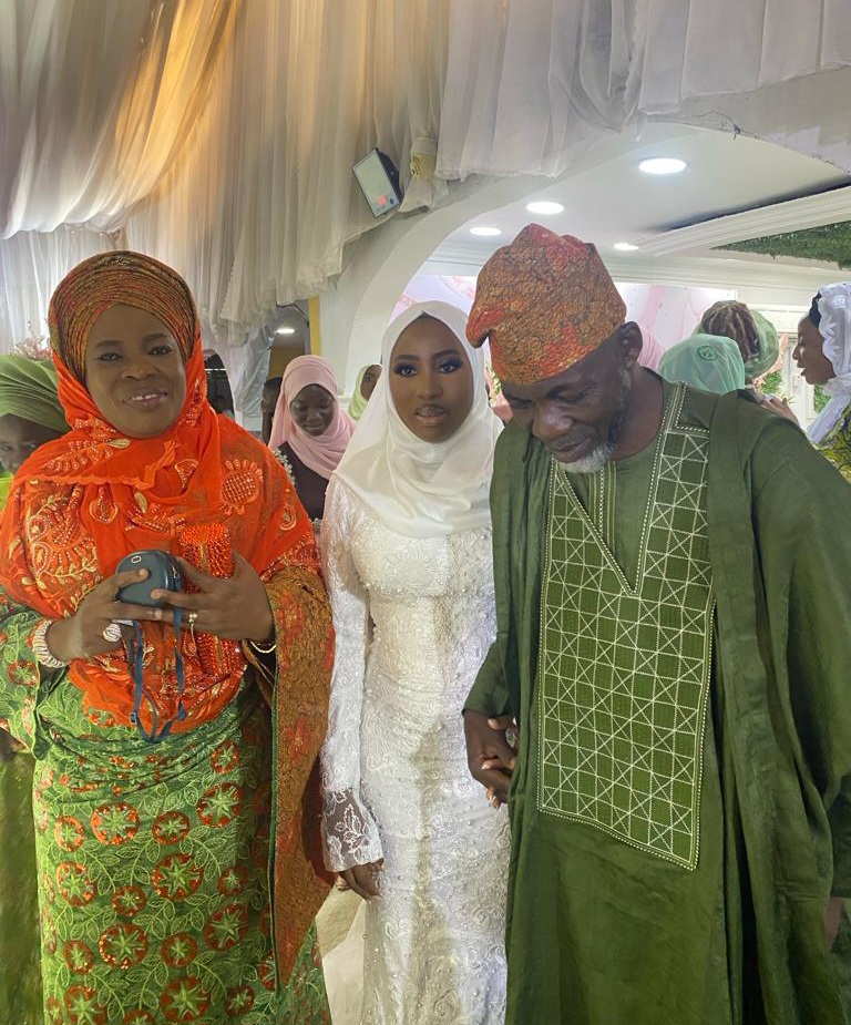 Dr. Aishah and her parent, Mr. & Mrs. Abdulwarees-Solanke